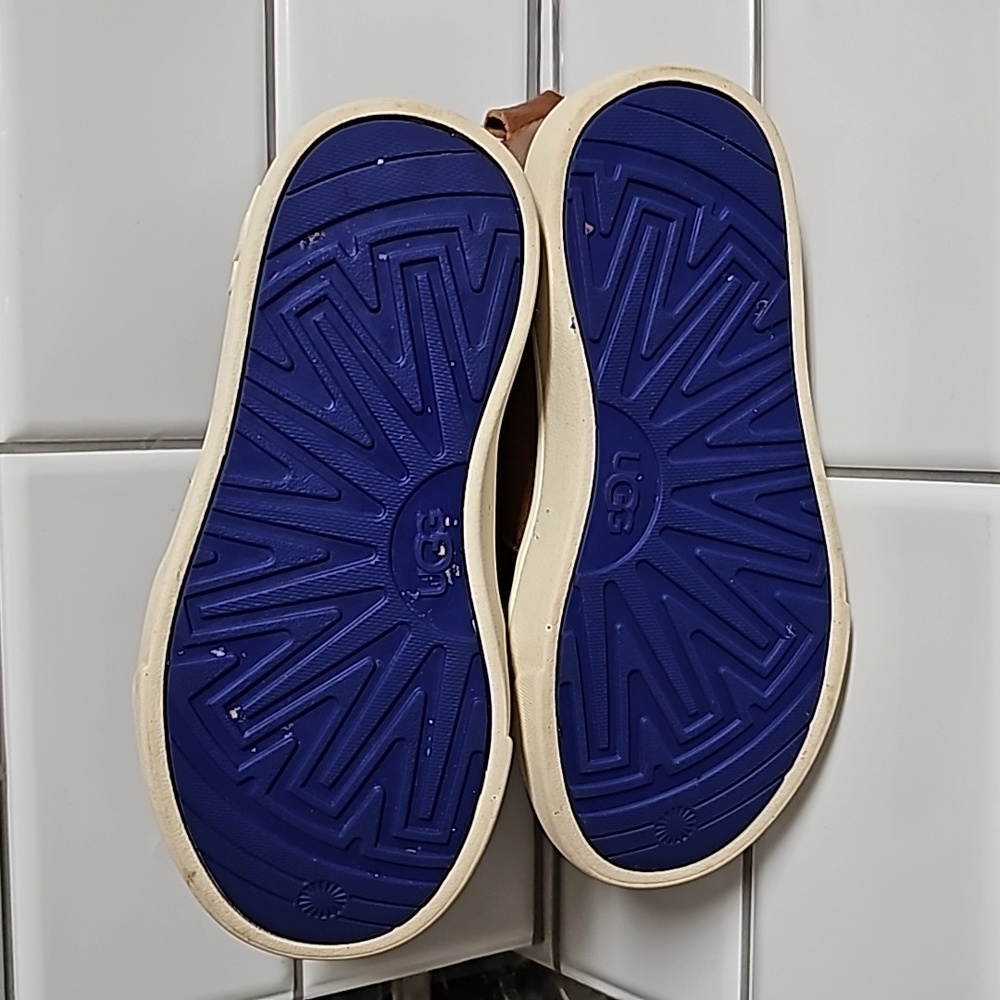 UGG Kids Rennon II - Picture 4 of 9